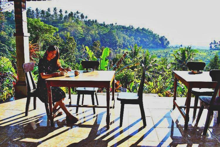 Pondok Lembah Dukuh Homestay Каранґасем Екстер'єр фото