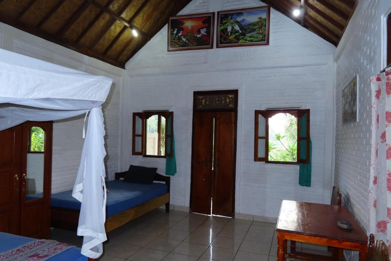 Pondok Lembah Dukuh Homestay Каранґасем Екстер'єр фото