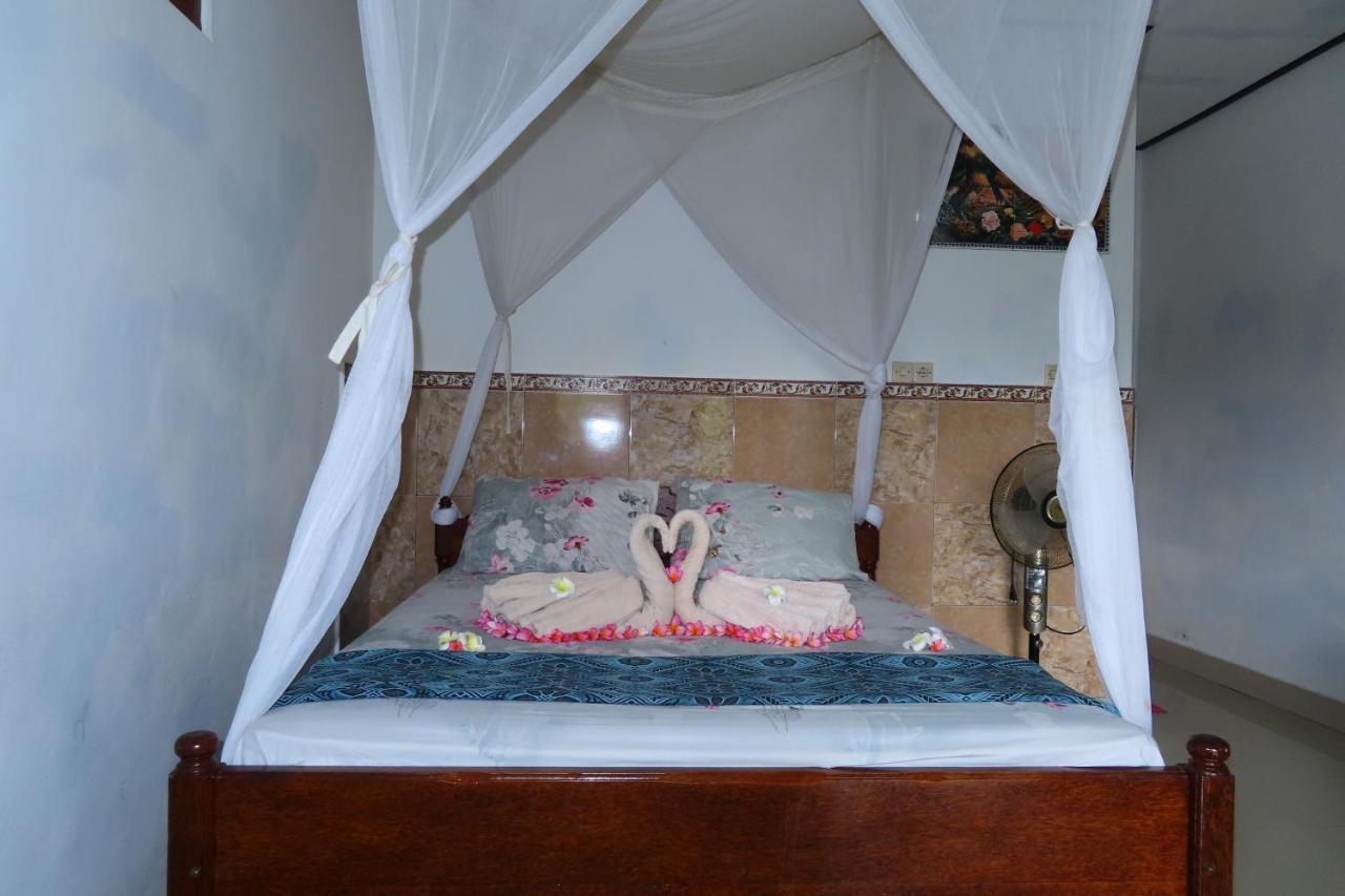 Pondok Lembah Dukuh Homestay Каранґасем Екстер'єр фото