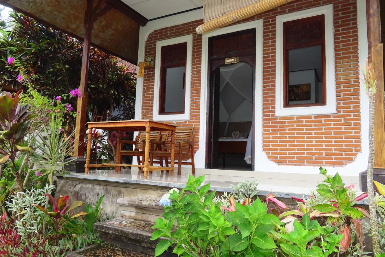 Pondok Lembah Dukuh Homestay Каранґасем Екстер'єр фото